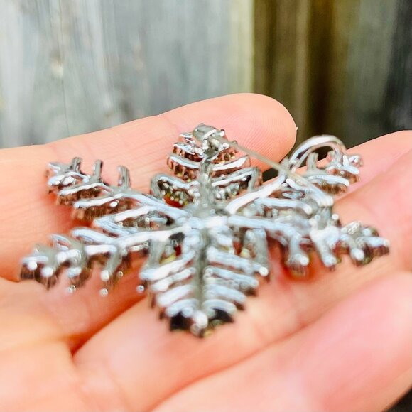 Christmas Rhinestone Brooch Christmas Snowflake Brooch Pin Snowflake Pendant - Picture 4 of 4